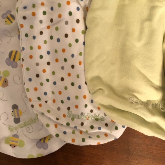 4 SwaddleMe adjustable infant swaddle wrap - Picture 3 of 3